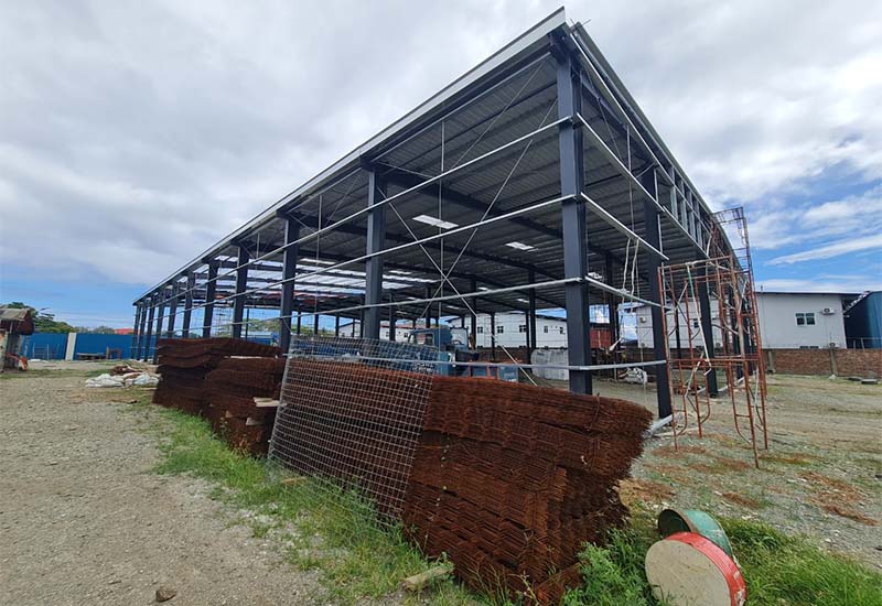 Steel Warehouse Frame Erection – Side View