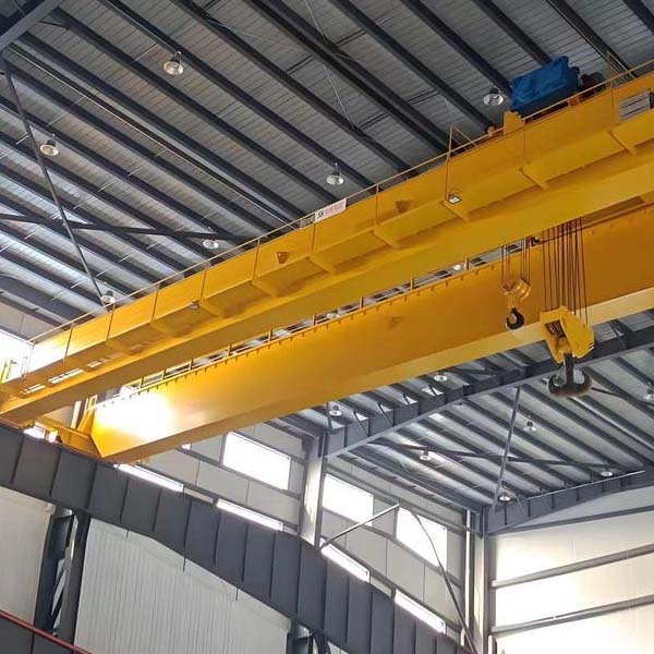 Overhead crane option inside a prefabricated steel workshop building